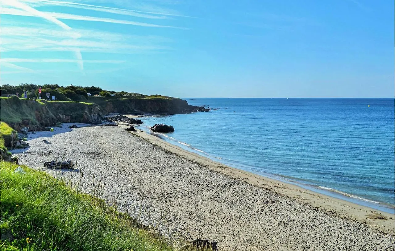 Amazing Home In Moelan Sur Mer With Kitchen France