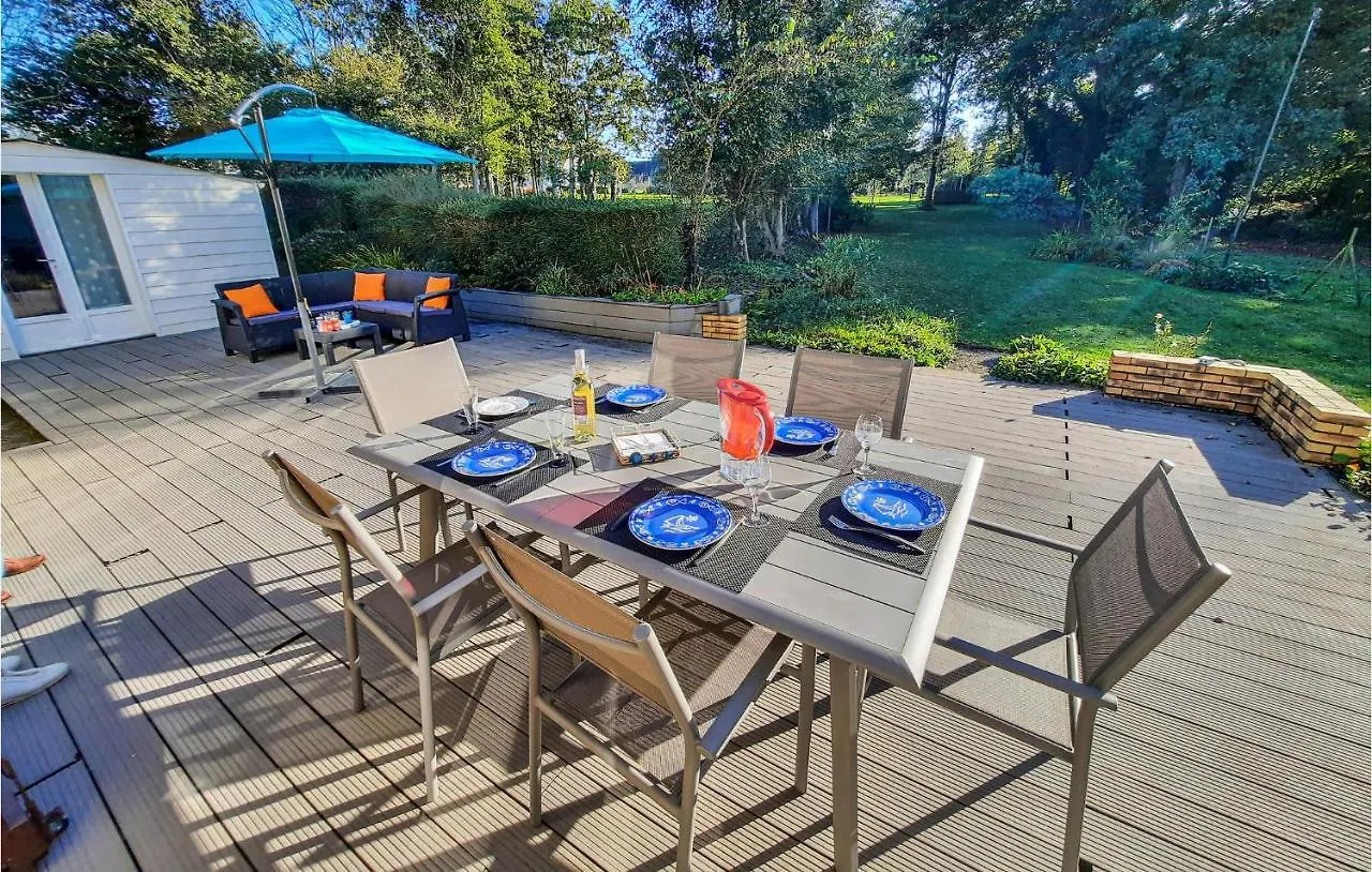 Amazing Home In Moelan Sur Mer With Kitchen Moelan-sur-Mer