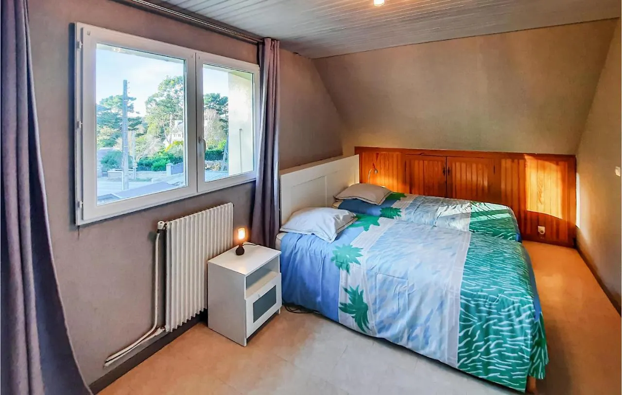 Holiday home Amazing Home In Moelan Sur Mer With Kitchen France