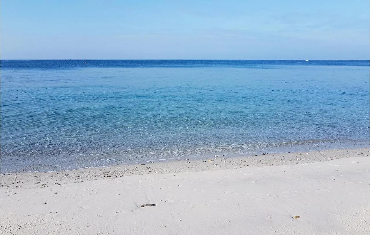 Amazing Home In Moelan Sur Mer With Kitchen Holiday home