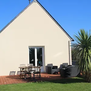 Hébergement de vacances Maison Récente, Deux Chambres, à 10 Minutes En Voiture Des Plages
