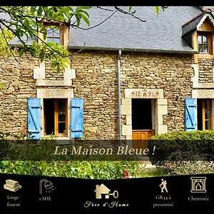  Hébergement de vacances La Maison Bleue,authenticité, Nature, Simplicité, 2-5 Personnes, Sur